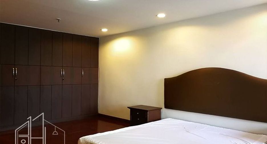 For rent 3 ベッドルーム apartment in Khlong Toei, Bangkok