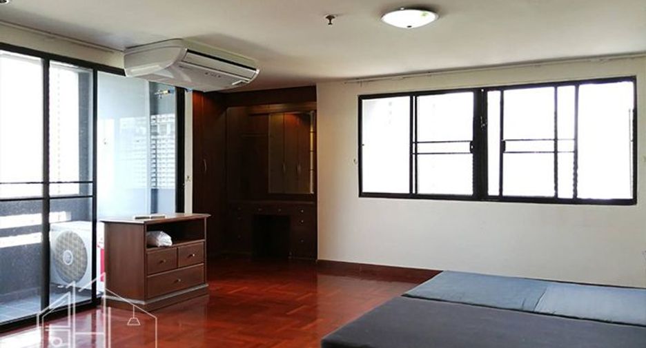 For rent 3 ベッドルーム apartment in Khlong Toei, Bangkok