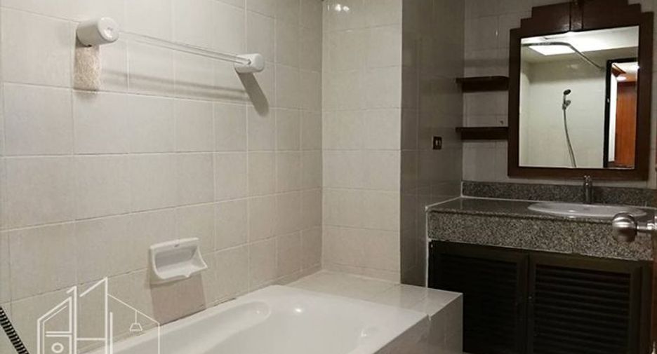 Apartment zur Miete mit 2 Zimmer in Khlong Toei, Bangkok