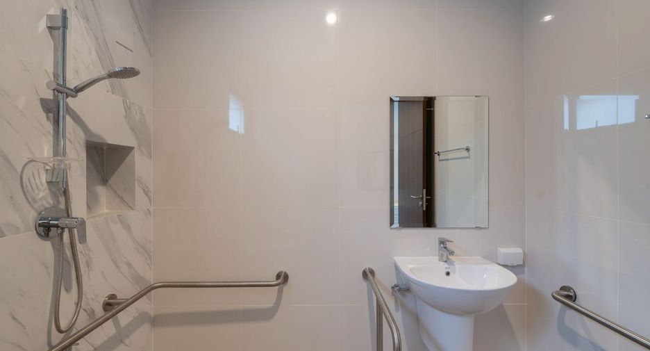For rent and for sale 4 bedrooms house in Hang Dong, Chiang Mai