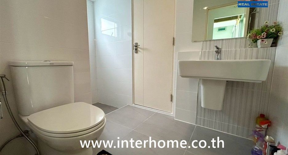 Casa en venta de 3 habitaciones en Bang Bo, Samut Prakan