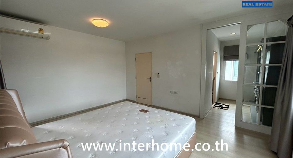 Casa en venta de 3 habitaciones en Bang Bo, Samut Prakan