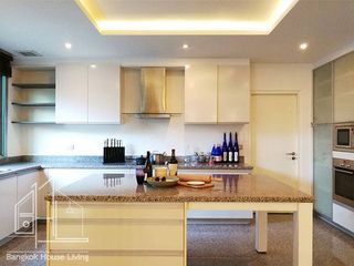 Wohnung zur Miete mit 3 Zimmer in Watthana, Bangkok