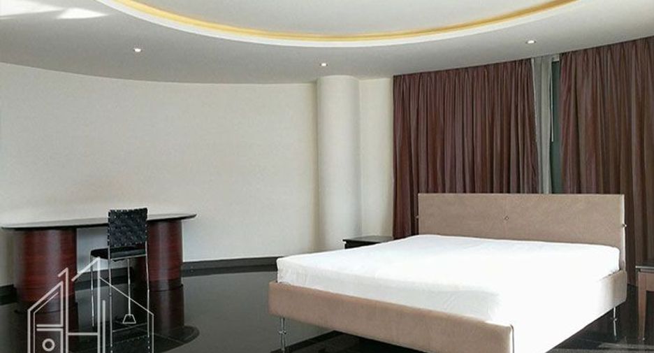 Wohnung zur Miete mit 3 Zimmer in Watthana, Bangkok