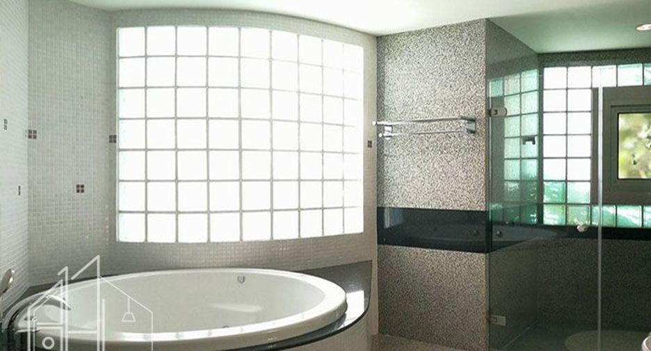 Wohnung zur Miete mit 3 Zimmer in Watthana, Bangkok