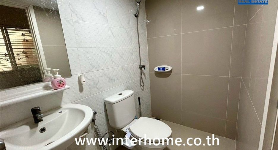 Reihenhaus zum Kauf mit 3 Zimmer in Bang Phli, Samut Prakan
