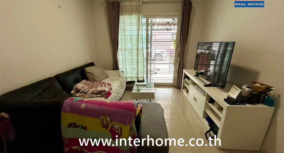 Reihenhaus zum Kauf mit 3 Zimmer in Bang Phli, Samut Prakan