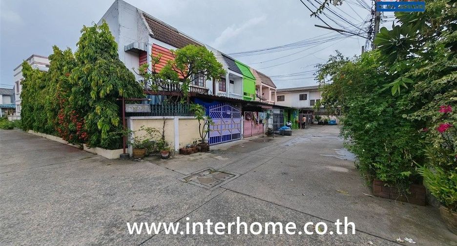 出售 2 卧室 联排别墅 在 Mueang Nonthaburi, Nonthaburi