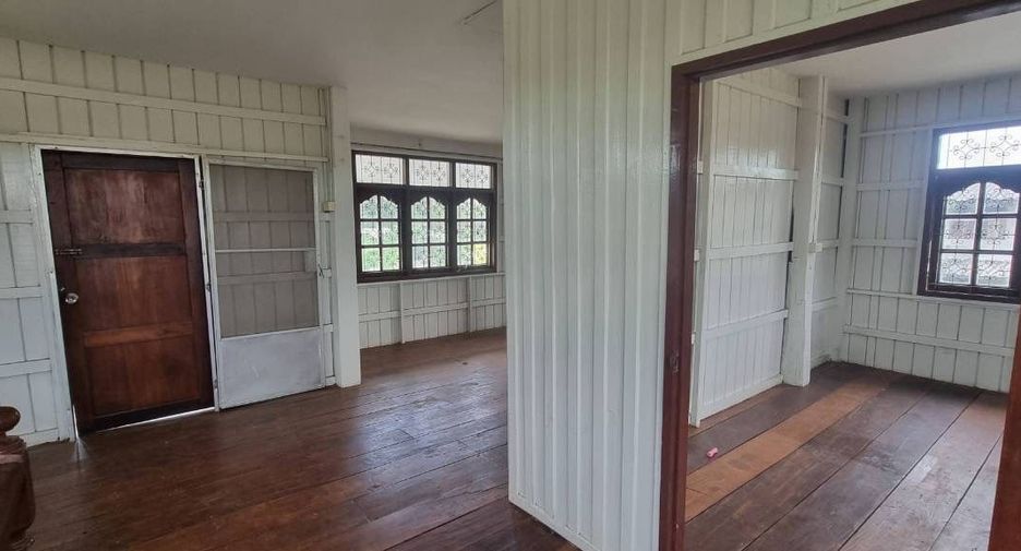 Casa en venta de 2 habitaciones en Phanom Sarakham, Chachoengsao