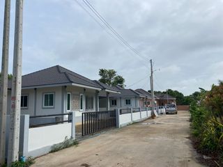 Casa en venta de 2 habitaciones en Phanom Sarakham, Chachoengsao