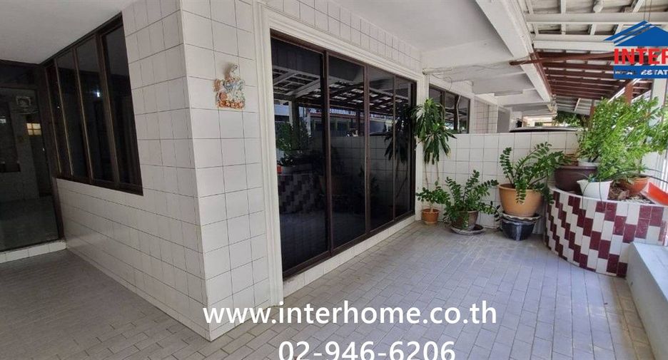Casa adosada en venta de 4 habitaciones en Chatuchak, Bangkok