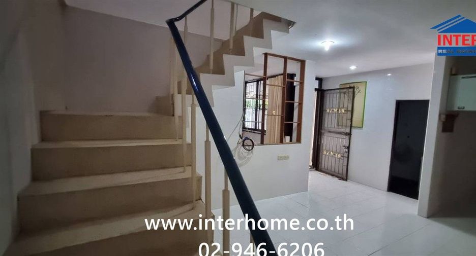 Casa adosada en venta de 4 habitaciones en Chatuchak, Bangkok