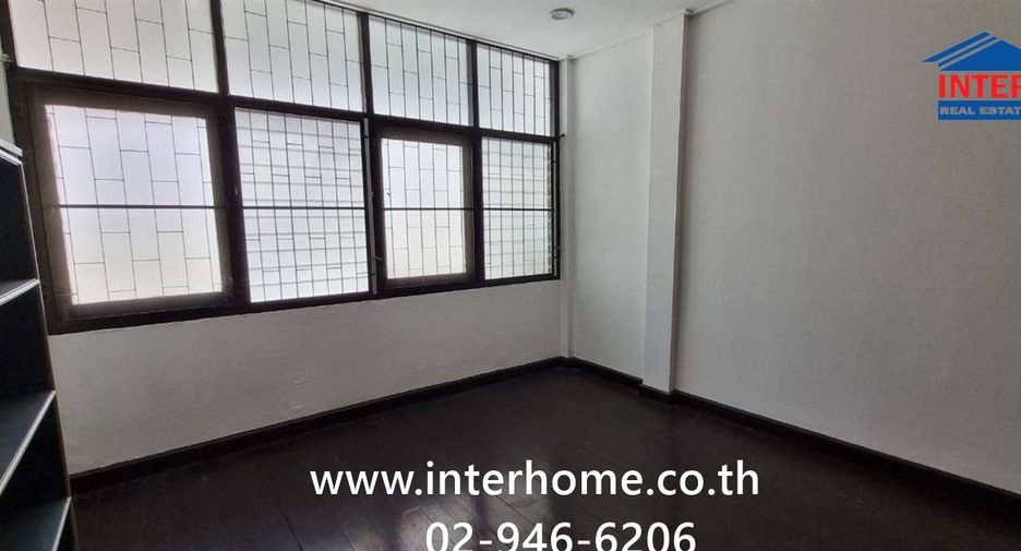 Casa adosada en venta de 4 habitaciones en Chatuchak, Bangkok