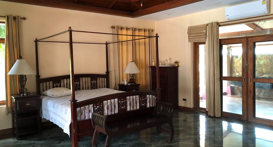 For sale 3 bedrooms villa in Mae On, Chiang Mai