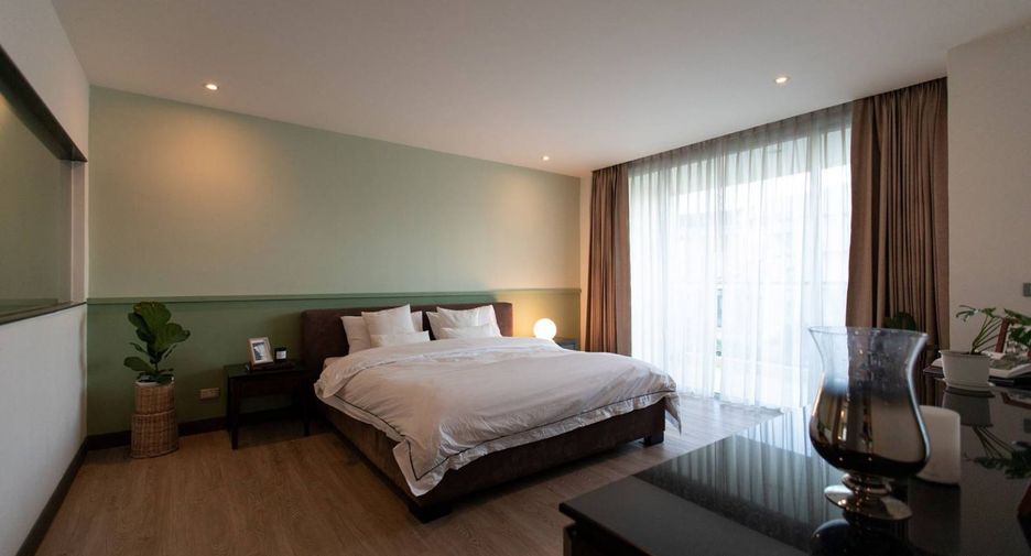 À louer 2 chambres condo à Watthana, Bangkok