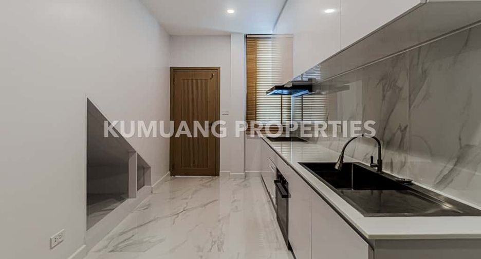 For rent 4 bedrooms house in Hang Dong, Chiang Mai