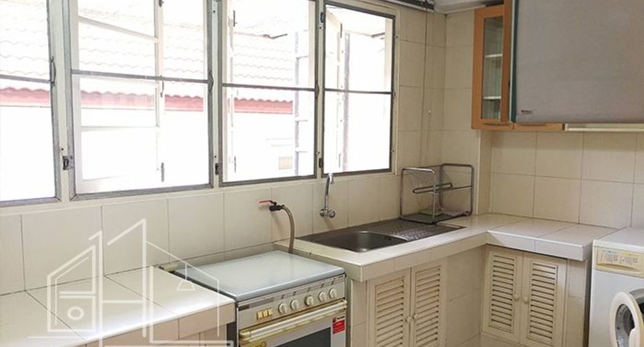 For rent 2 ベッドルーム condo in Watthana, Bangkok