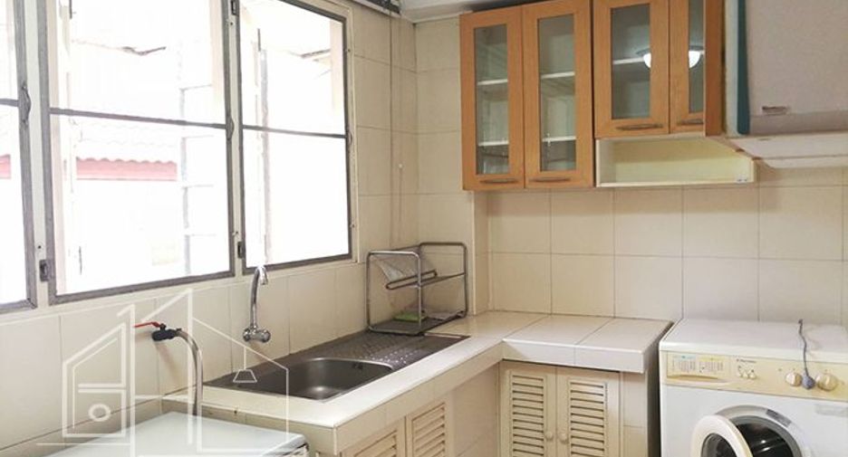 For rent 2 ベッドルーム condo in Watthana, Bangkok