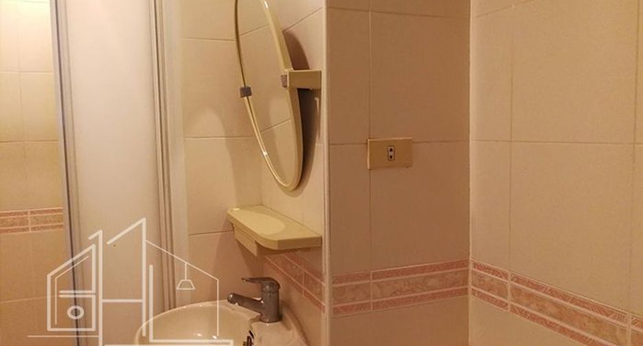 For rent 2 ベッドルーム condo in Watthana, Bangkok