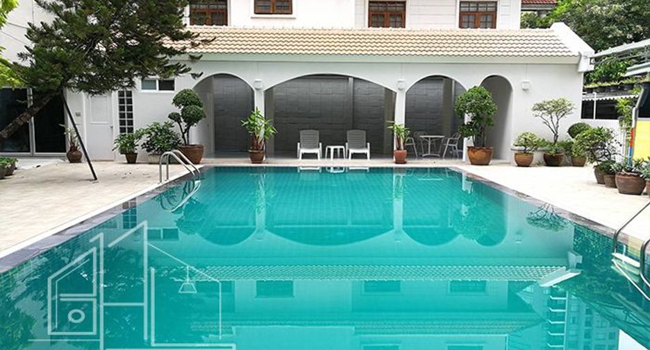 For rent 2 ベッドルーム condo in Watthana, Bangkok