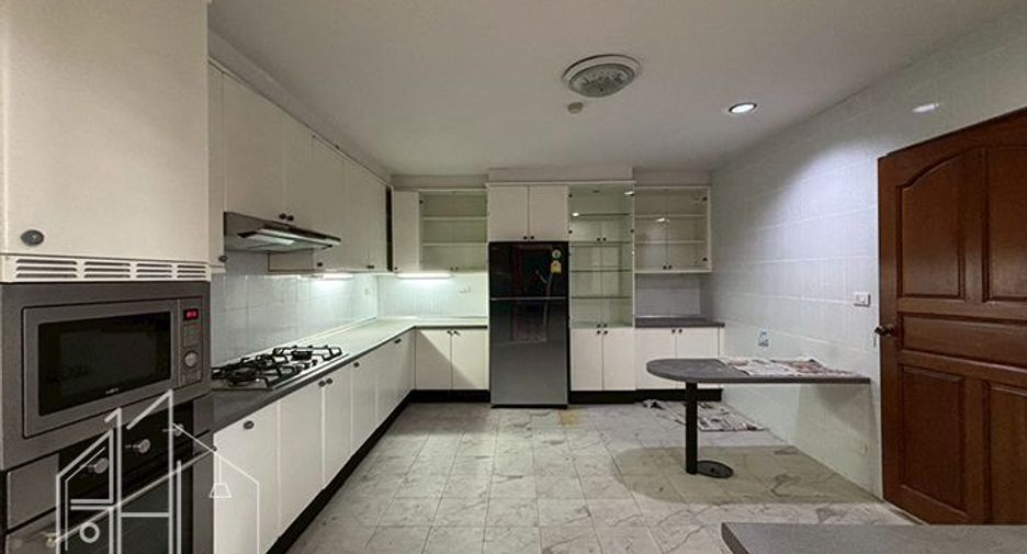 Apartment zur Miete mit 4 Zimmer in Watthana, Bangkok
