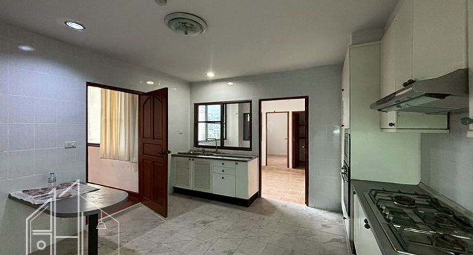 Apartment zur Miete mit 4 Zimmer in Watthana, Bangkok