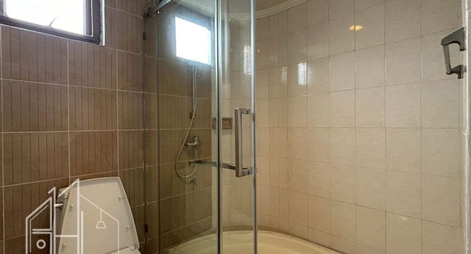 Apartment zur Miete mit 4 Zimmer in Watthana, Bangkok