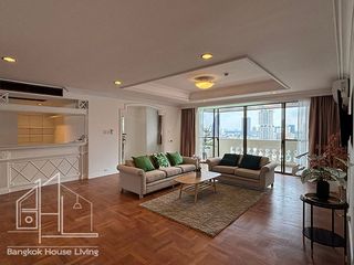 For rent 3 bedrooms condo in Watthana, Bangkok
