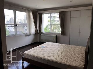 Apartment zur Miete mit 3 Zimmer in Khlong Toei, Bangkok