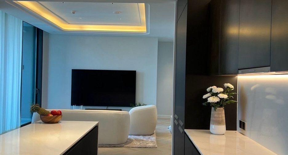 For rent 2 bedrooms condo in Sathon, Bangkok