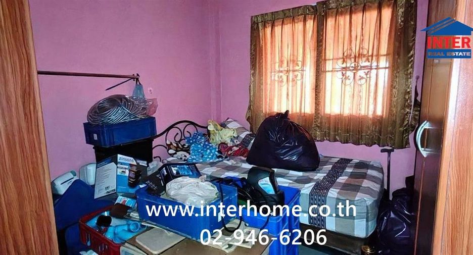For sale 4 ベッドルーム townhouse in Nong Chok, Bangkok
