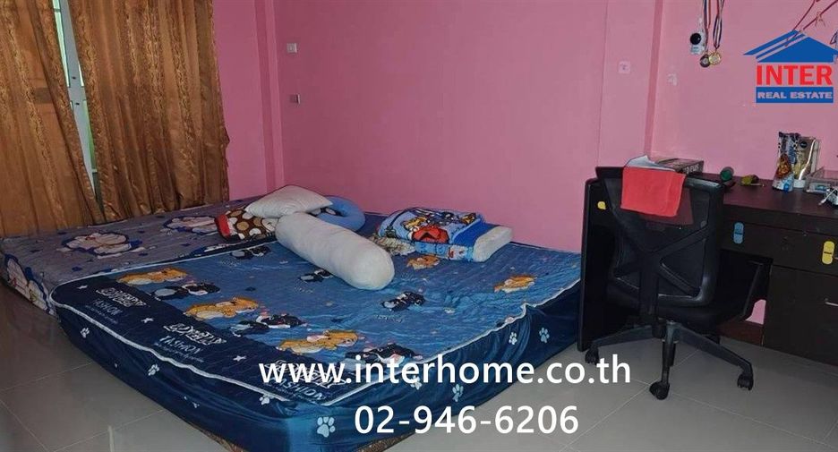 For sale 4 ベッドルーム townhouse in Nong Chok, Bangkok
