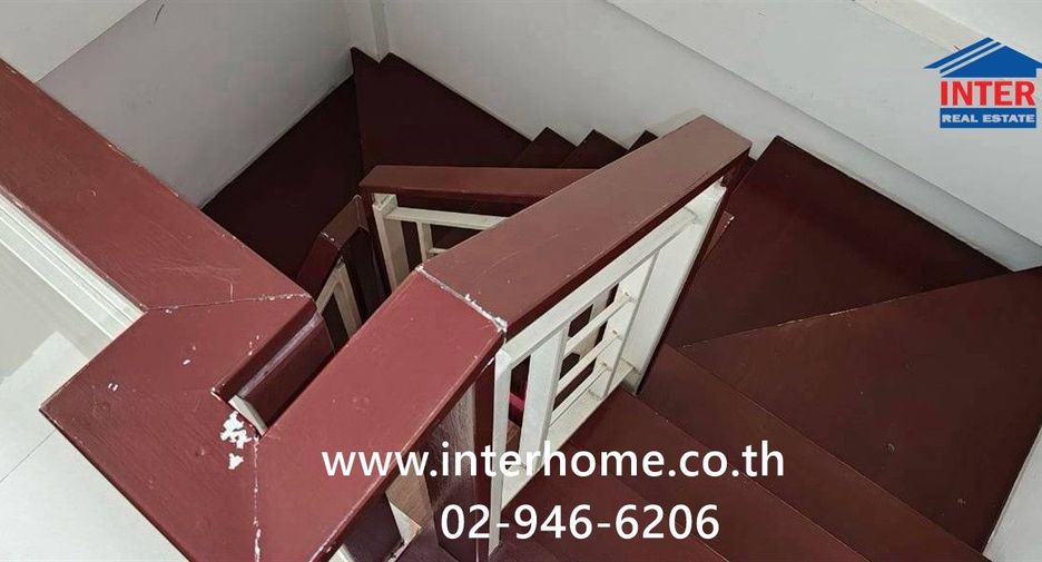 For sale 4 ベッドルーム townhouse in Nong Chok, Bangkok
