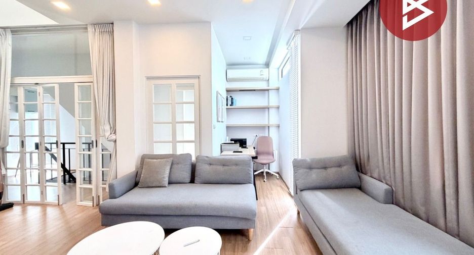 Reihenhaus zum Kauf mit 2 Zimmer in Bang Kruai, Nonthaburi