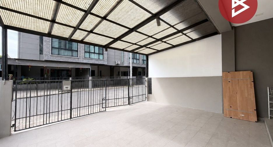 Reihenhaus zum Kauf mit 2 Zimmer in Bang Kruai, Nonthaburi