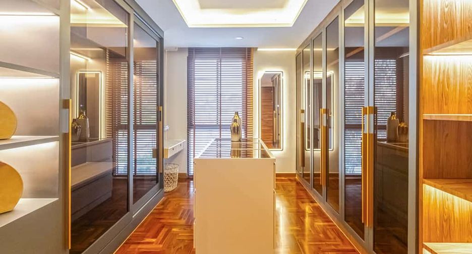 For rent and for sale 5 bedrooms house in San Sai, Chiang Mai