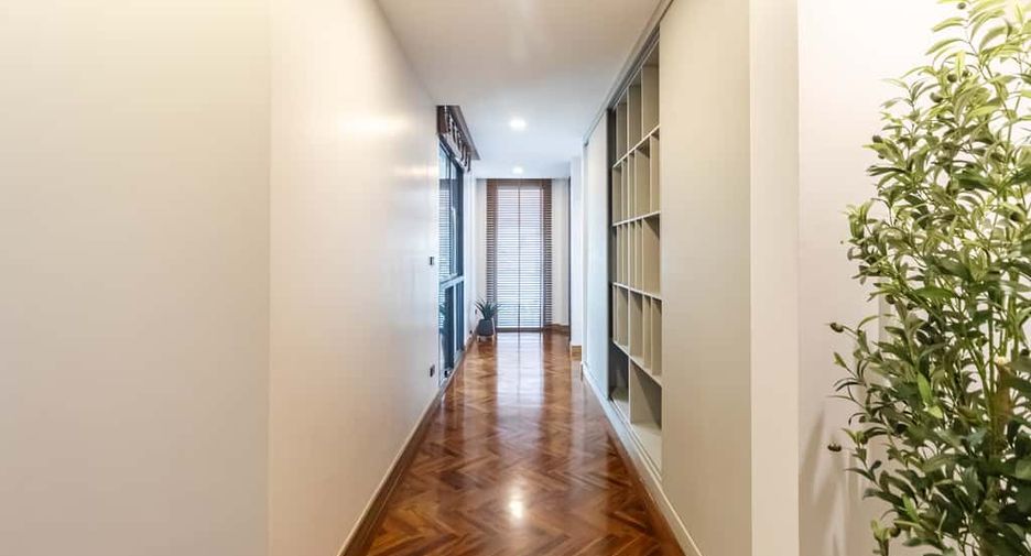 For rent and for sale 5 bedrooms house in San Sai, Chiang Mai