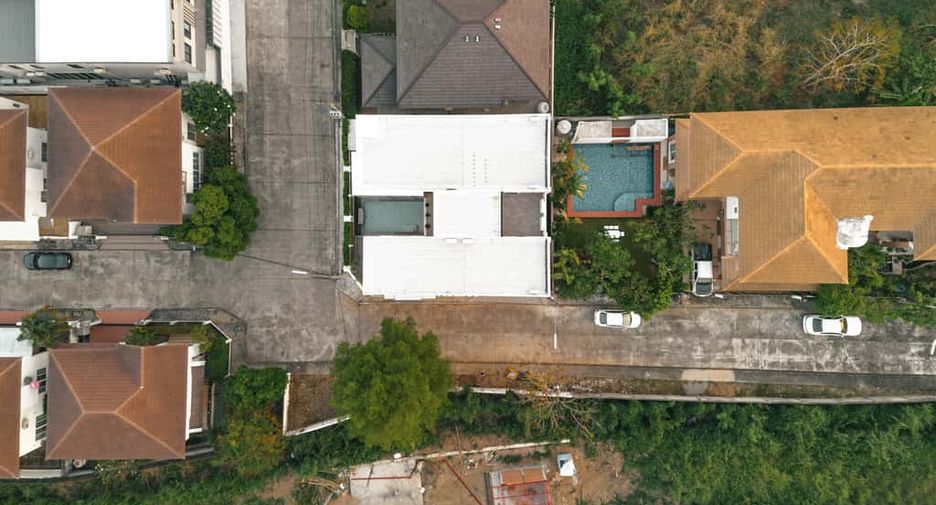 For rent and for sale 5 bedrooms house in San Sai, Chiang Mai
