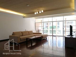 For rent 3 bedrooms condo in Khlong Toei, Bangkok