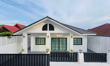 出售 3 卧室 独立屋 在 Bang Lamung, Chon Buri