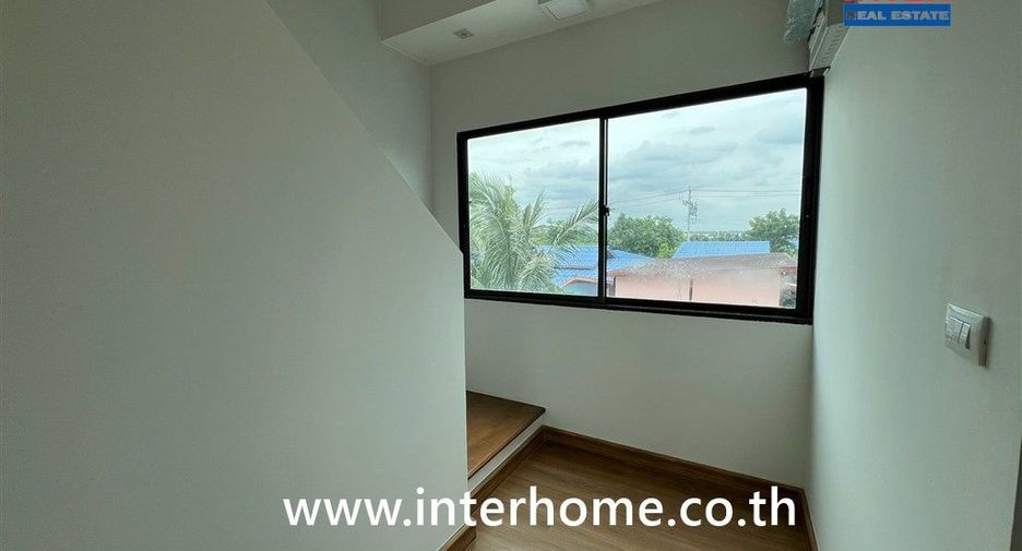Продажа 3 спальни торговое помещение в Кхлонг Сам Ща, Бангкок