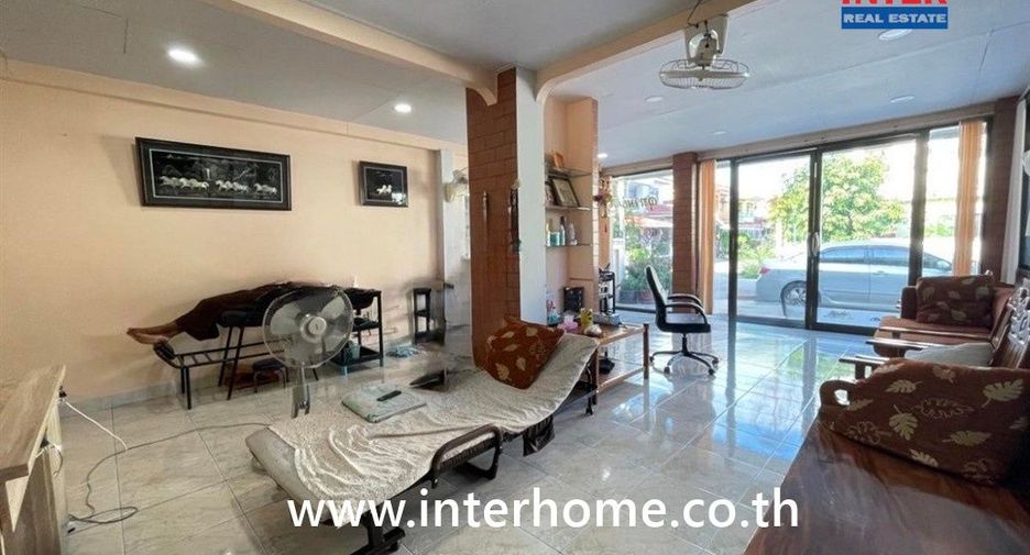 À vendre 3 chambres maison à Thanyaburi, Pathum Thani