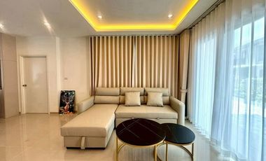 出售 4 卧室 独立屋 在 Bang Lamung, Chon Buri