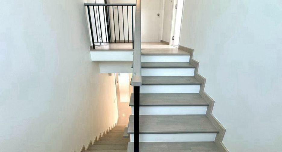 出售 4 卧室 独立屋 在 Bang Lamung, Chon Buri