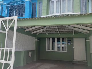 Casa en alquiler de 2 habitaciones en Bang Lamung, Chonburi