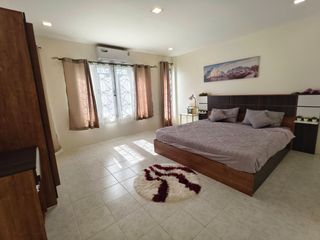 Casa en alquiler de 2 habitaciones en Bang Lamung, Chonburi