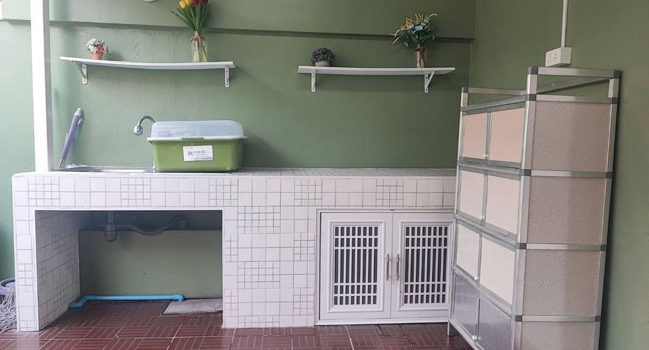 Casa en alquiler de 2 habitaciones en Bang Lamung, Chonburi