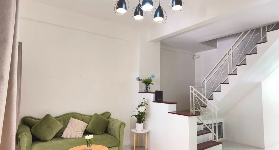 Casa en alquiler de 2 habitaciones en Bang Lamung, Chonburi