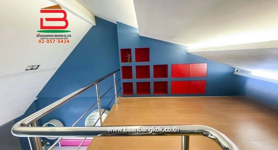 For sale 2 bedrooms townhouse in Wang Thonglang, Bangkok