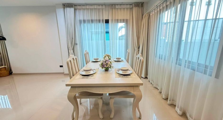 For rent 3 bedrooms house in Bang Lamung, Chonburi